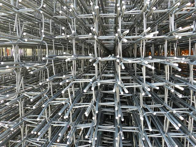 Estructura de acero en obra